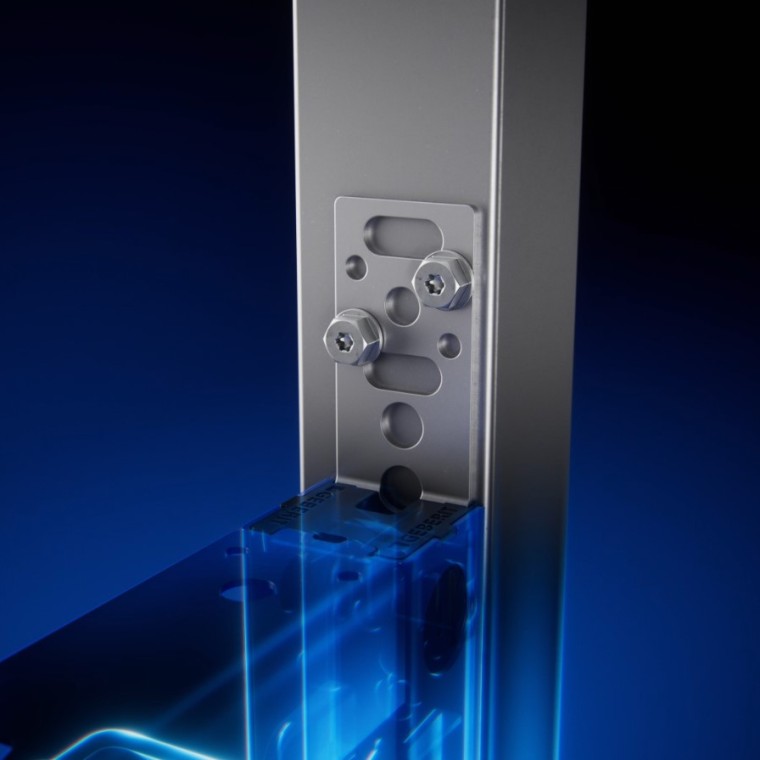 Izvelkama sānu stiprināšanas plāksne Izvelkama sānu stiprināšanas plāksne