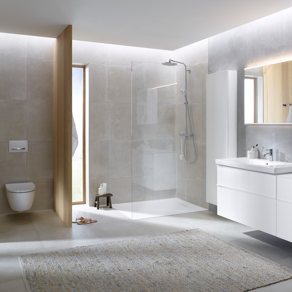 Geberit iCon vannas istaba ar tualetes podu, bidē, izlietni un vannas istabas mēbelēm