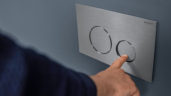 Eleganta tualetes poda skalošanas poga no Geberit Sigma40 sērijas Eleganta tualetes poda skalošanas poga no Geberit Sigma40 sērijas