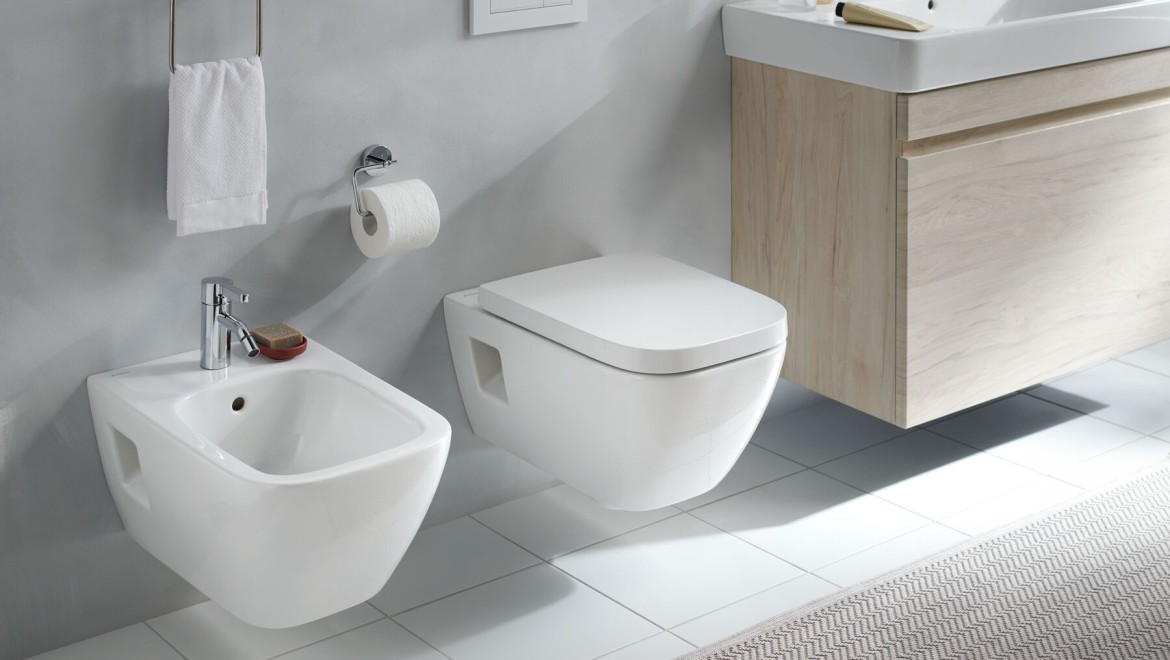 Geberit Renova Plan tualetes pods un bidē ar pārplūdi Geberit Renova Plan tualetes pods un bidē ar pārplūdi