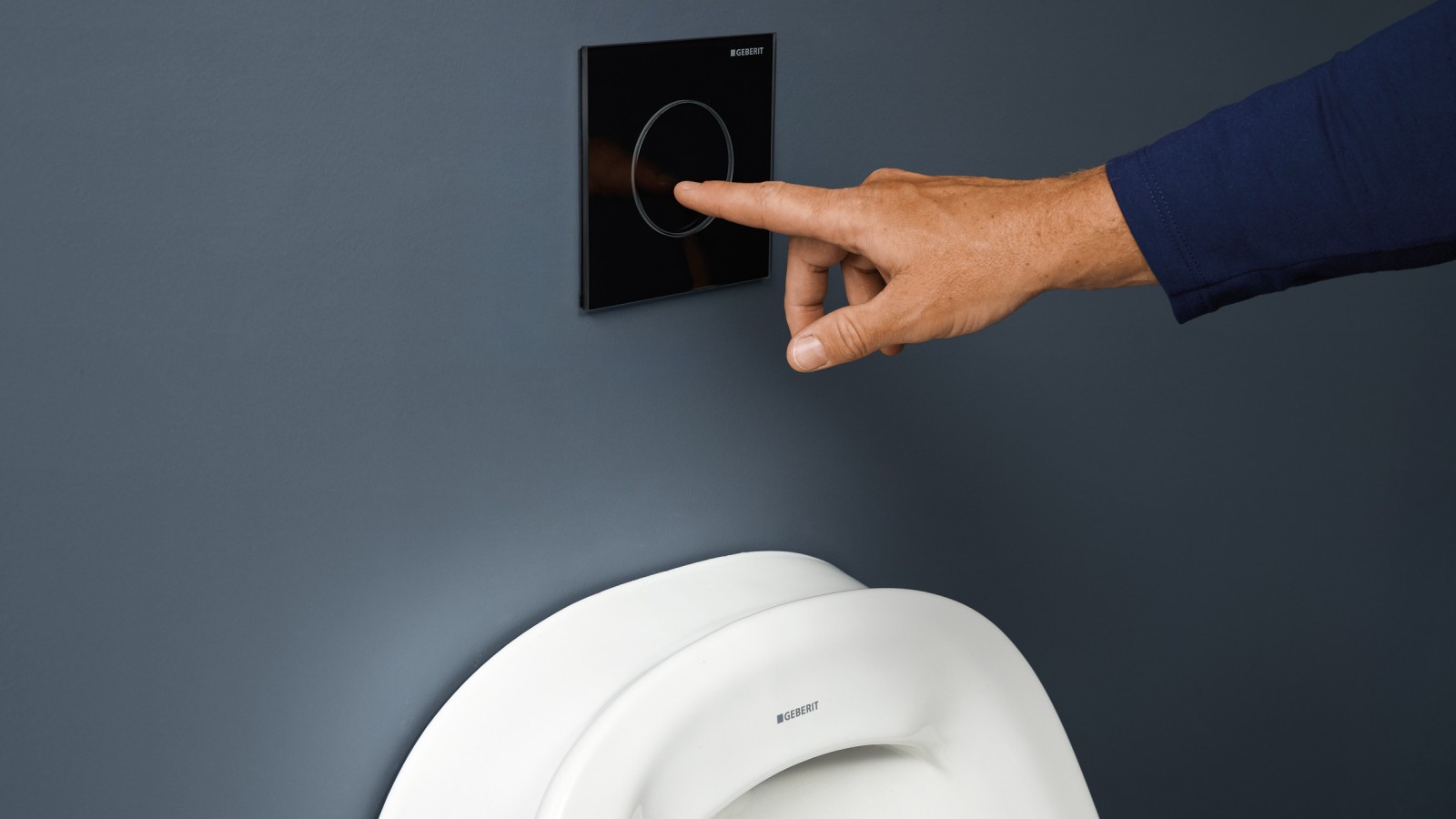 Type 40 tipa pisuāra skalošanas pūtējs melnā krāsā