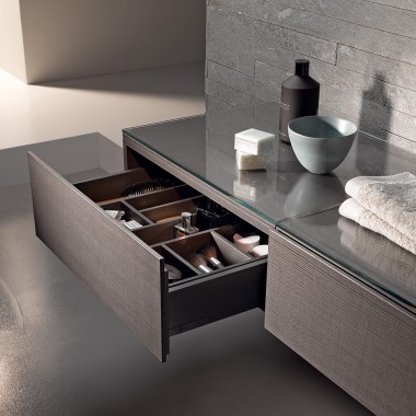 Geberit Xeno² vannas istabas mēbeles ar atvērtu atvilktni Geberit Xeno² vannas istabas mēbeles ar atvērtu atvilktni