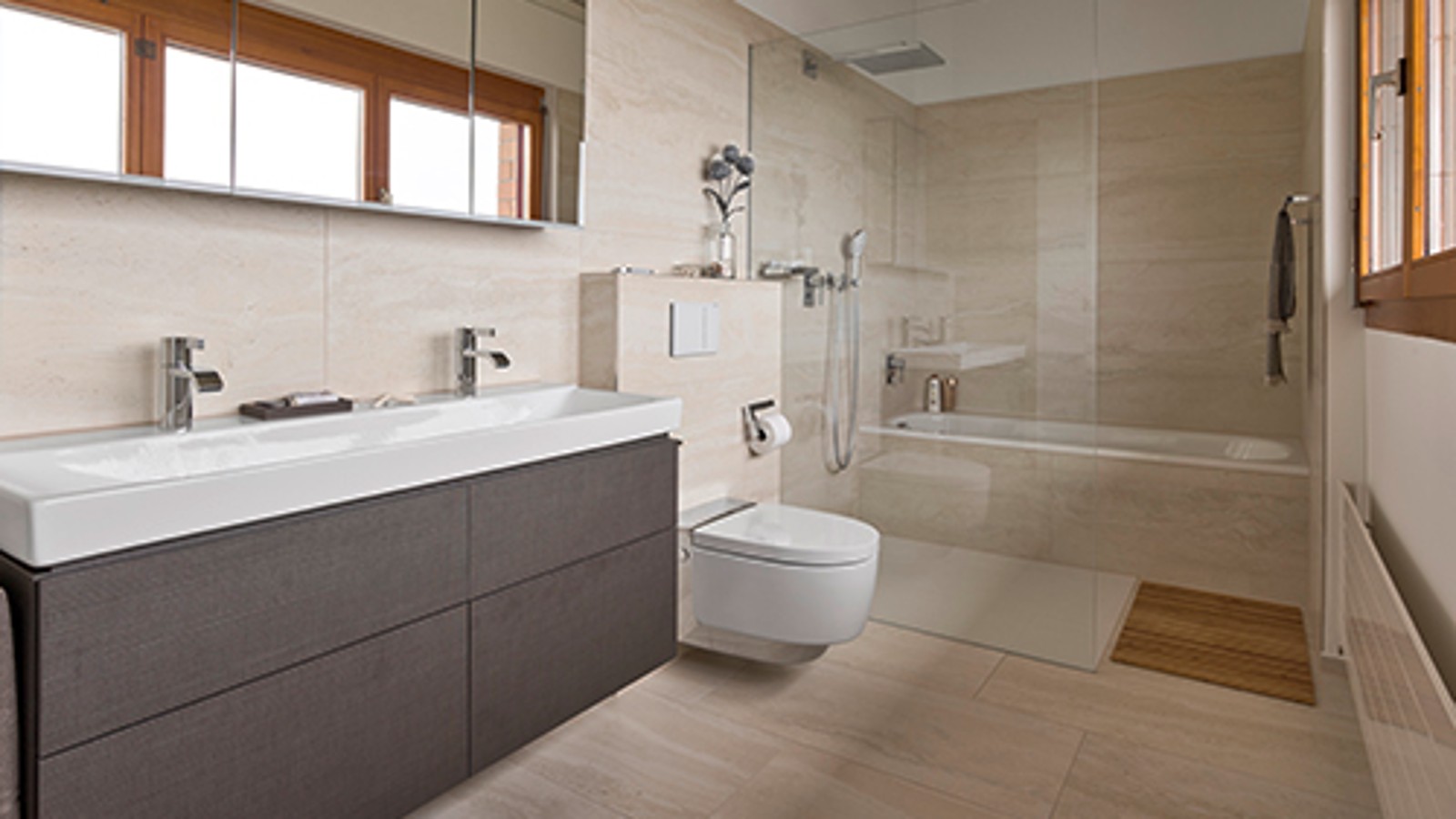 Vannasistaba ar Geberit AquaClean bidē tualetes podu pēc renovācijas