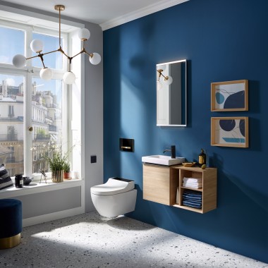 Geberit AquaClean Tuma bidē tualetes pods ar melnu vāku Geberit AquaClean Tuma bidē tualetes pods ar melnu vāku