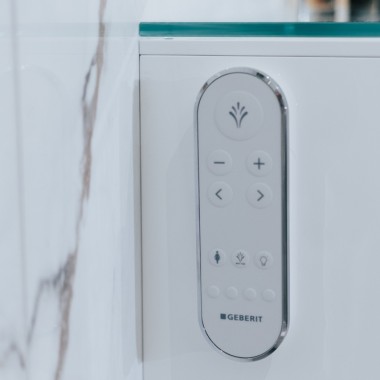 Tālvadības pults Geberit AquaClean dušas tualetei Tālvadības pults Geberit AquaClean dušas tualetei