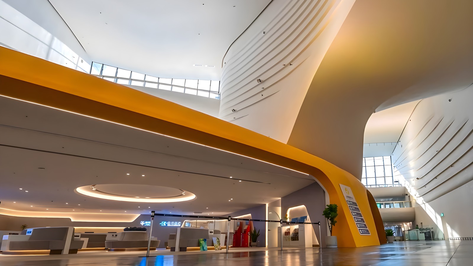 Atšķirīgas zonas kruīzu un prāmju funkcijām nodrošina efektīvu darbību Atšķirīgas zonas kruīzu un prāmju funkcijām nodrošina efektīvu darbību