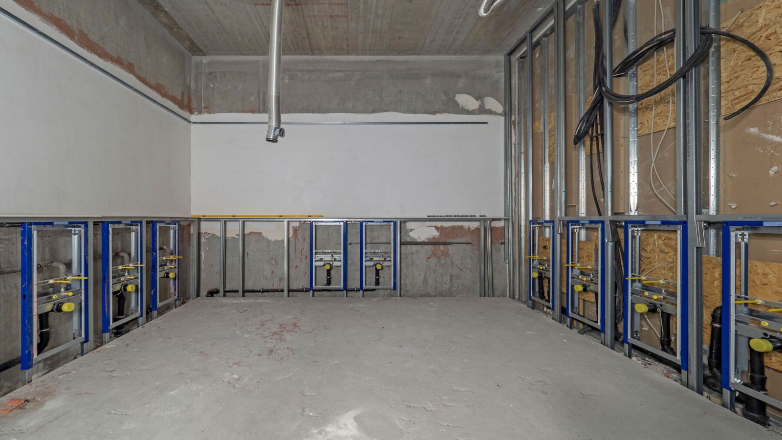 12.zāles sanitārā ierīkošana uzstādīšanas posmā 12.zāles sanitārā ierīkošana uzstādīšanas posmā