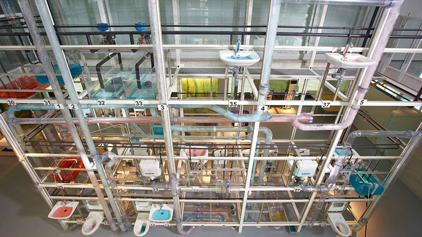 Geberit kanalizācijas tornis Geberit kanalizācijas tornis