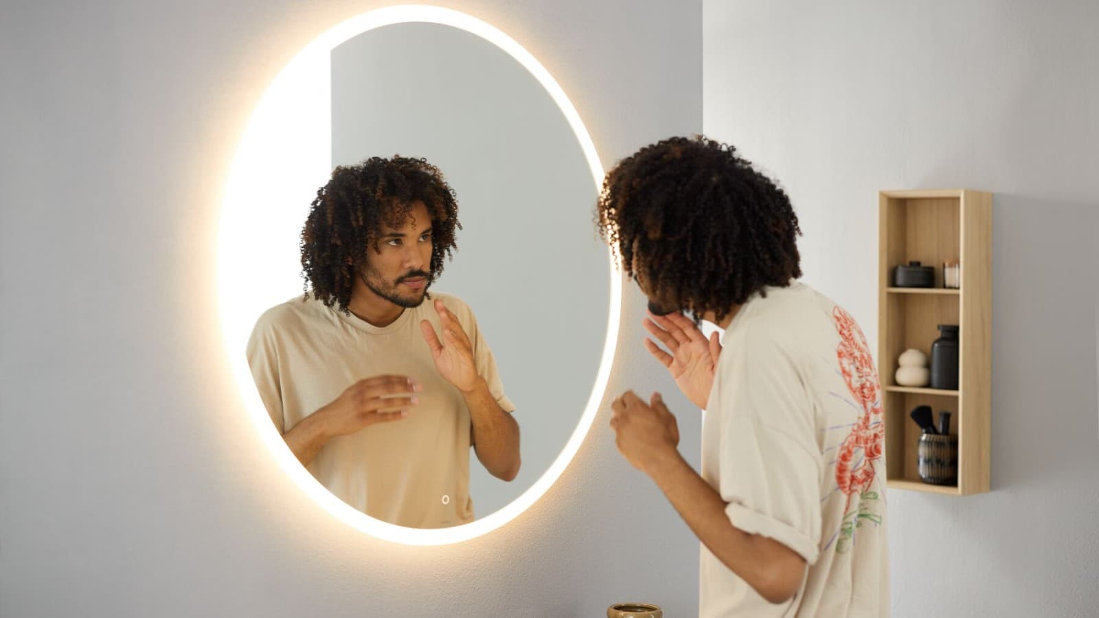 Option spogulis 90 cm (© Geberit) Option spogulis 90 cm (© Geberit)