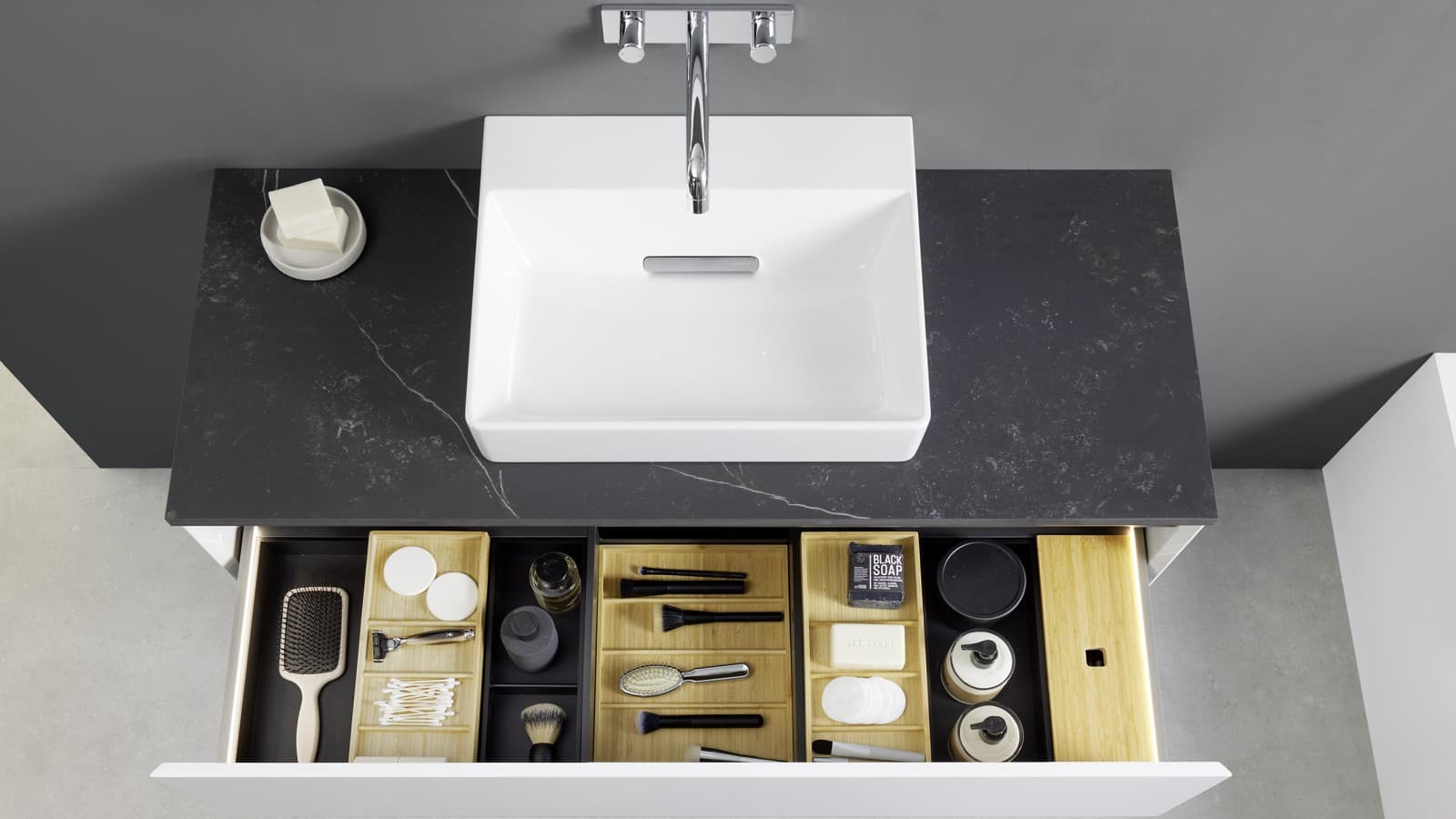 Geberit ONE izlietne un izlietnes skapītis bez sifona Geberit ONE izlietne un izlietnes skapītis bez sifona